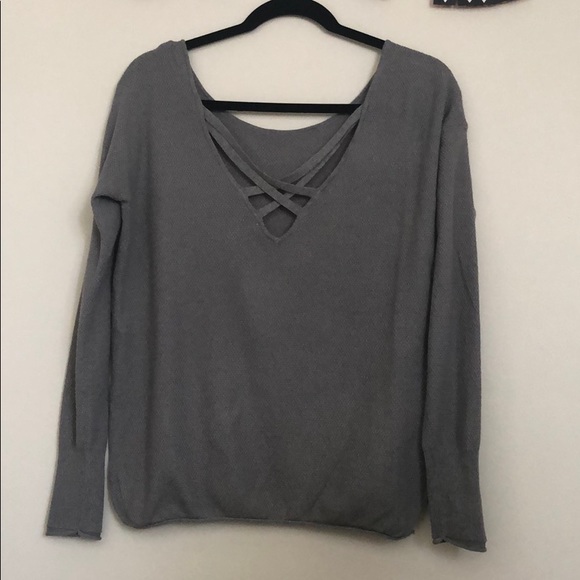 Garage Tops - Grey cross-back sweater